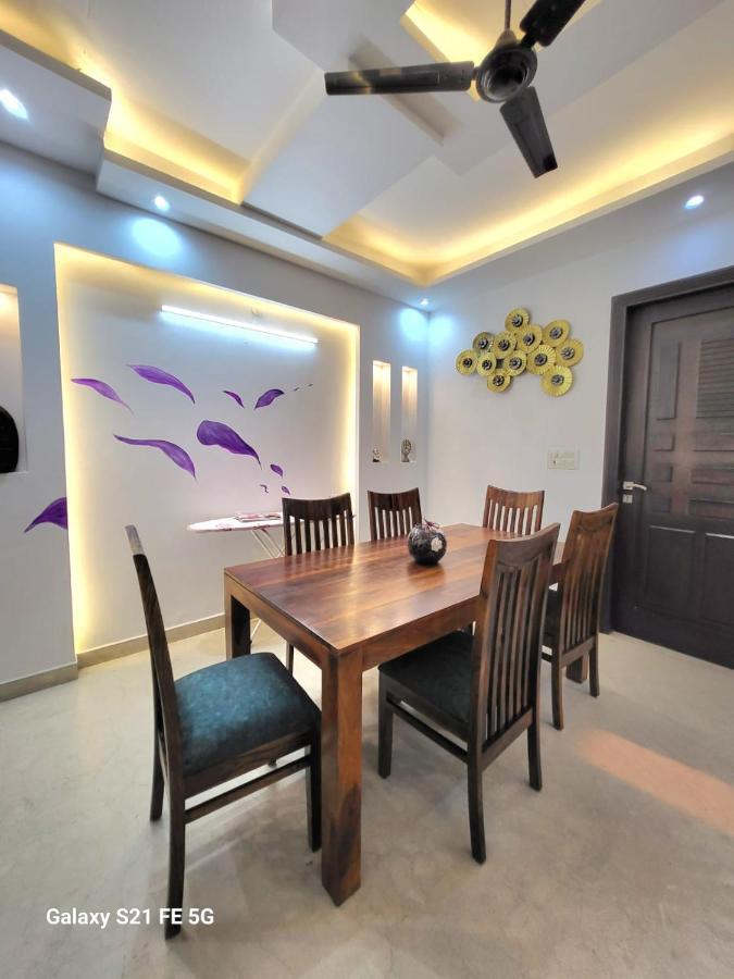 Bnbbuddy Athulyam 3 Bhk Homestay, Shalimar Bagh Apartment *